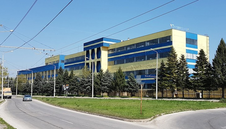 Констатирано е смесване на различни по вид и състав опасни