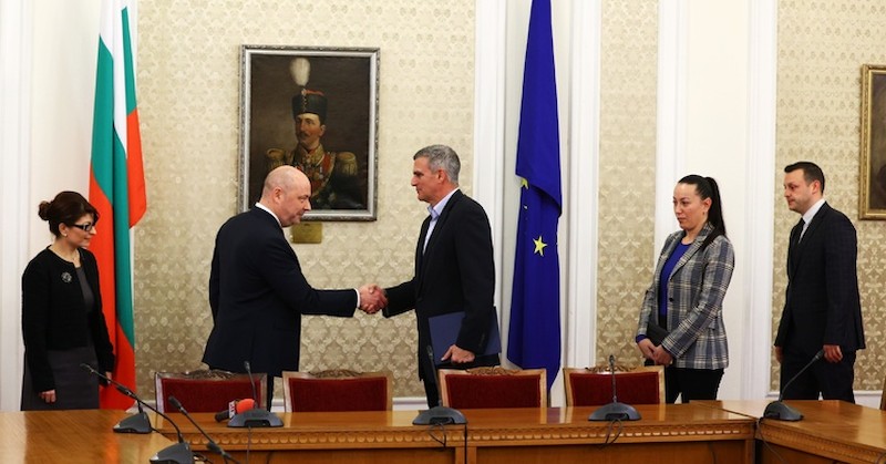 Лидерът на Български възход разговаря с номинирания от ГЕРБ кандидат