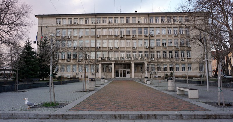 Осъденият дължи по 150 000 лева кръвнина на майката и