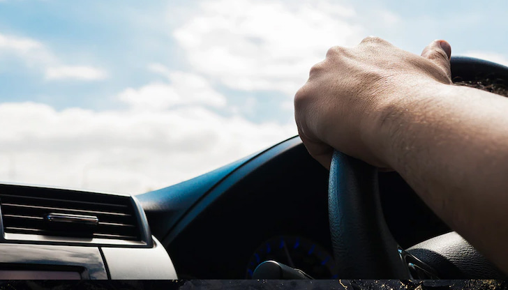 46-годишният мъж е задържан в РУ - КубратЛек автомобил Мерцедес