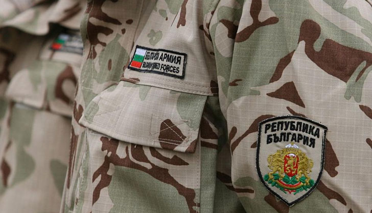 Темата коментираха трима военни експерти, които през годините са преминали