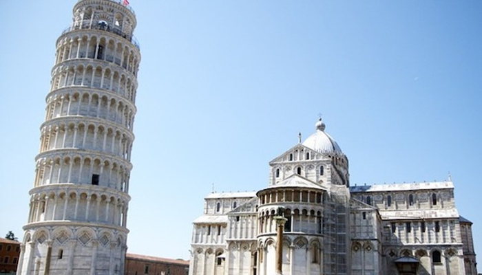 Днес наклонът на кулата в Пиза е два пъти по-малък