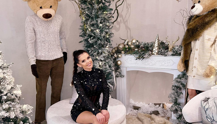 Певицата разкри ярък детски споменЕлхата у дома е украсена не