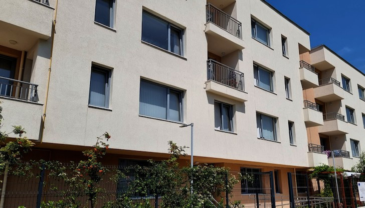 Четириетажната сграда с 28 апартамента е построена по европроектОбщо 56