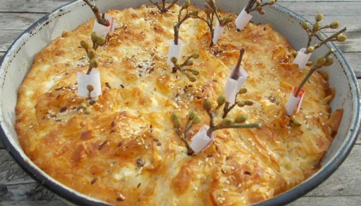 На Нова Година на трапезата задължително се сервира баница с