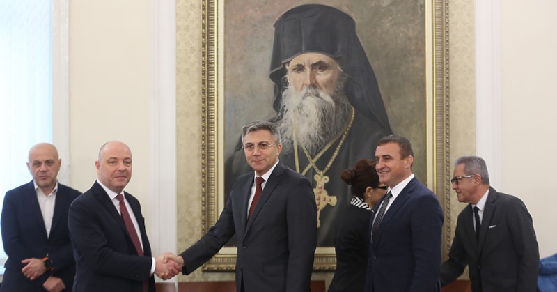 Опитите на кандидат-премиера да търси подкрепа за правителство не постигнаха