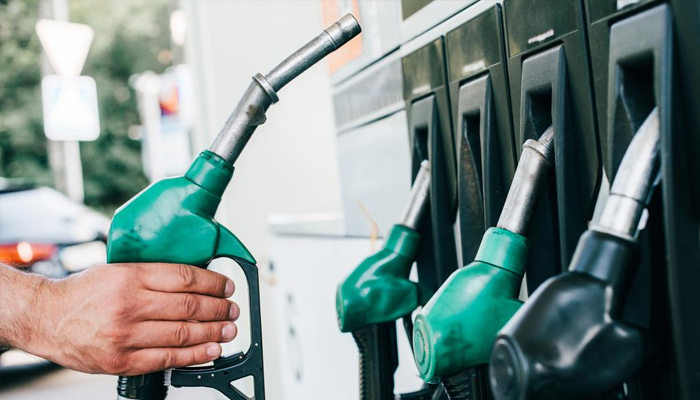 Намаление на цените на горивата може да има след Нова