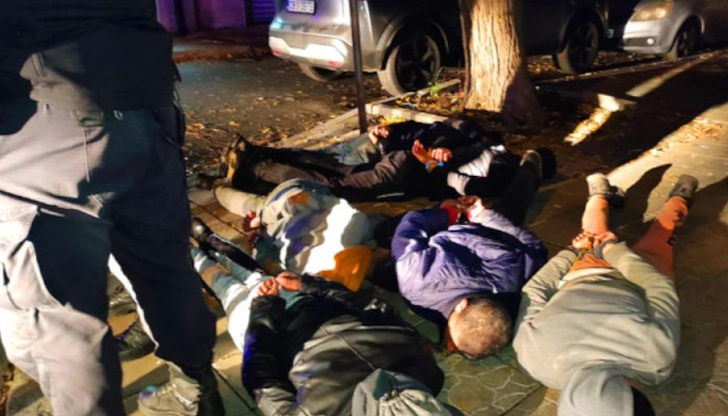 Мигрантите, главно от Мароко, Сирия и Афганистан, били поемани у