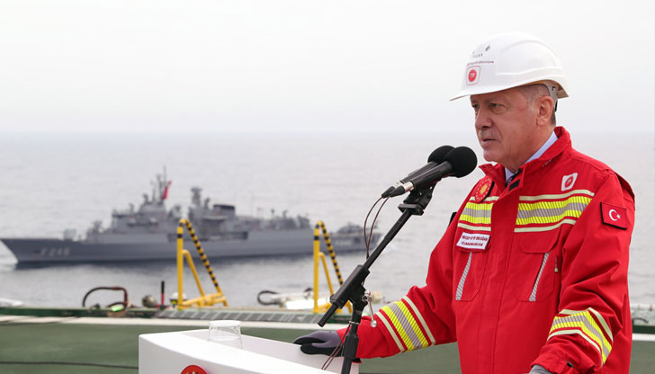 Планирано е от находището Сакаря да се добиват около 10