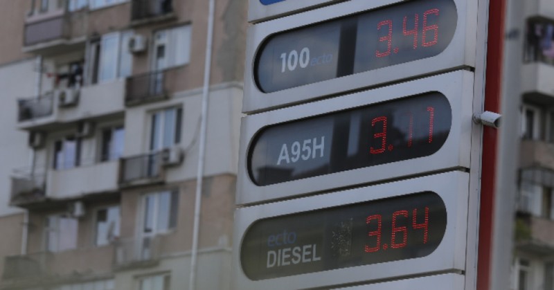 Хора с доход под 1000 лева ще получават компенсации за