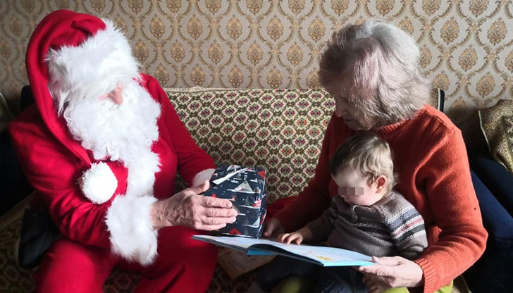 Инициативата Ангелска елха е на Енорийския център при храм Рождество