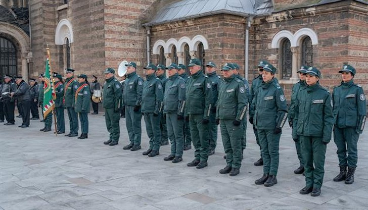 Комисар Димитър Чорбаджиев получи Почетен знак на МВР II степенДнес