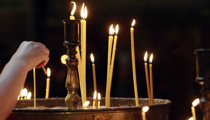 Свети Елевтерий е бил обезглавен заедно с майка сиСвети Елевтерий