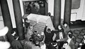 Преди 26 години: Граждани щурмуват сградата на Народното събрание