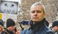 Синът на Костадин Костадинов налита на бой заради подписката за референдума
