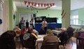 Обитателите на Дома за възрастни хора в село Бистренци получиха подаръци