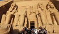 Трима души опитаха да откраднат 10-тонна статуя на фараона Рамзес II