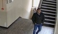Полицията издирва мъж, заснет да обикаля в пловдивско училище