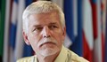 Генерал поведе срещу милиардер на президентските избори в Чехия
