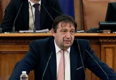 Колкото и да се стараят фирмите да поддържат пътя в