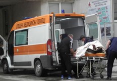 Покрив на стопанска постройка се е срутилМъж е загинал на