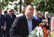 Трябва да се опитаме да стабилизираме държавата Трябва да се