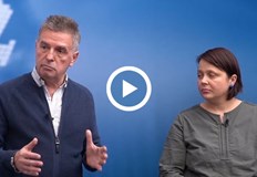 Темата коментират училищният директор Асен Александров и Яна Алексиева от