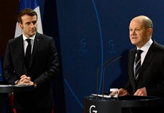 Германският канцлер и френският президент дадоха съвместно интервю за германска