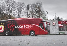 Червените все пак пристигнаха благополучно на летище Пловдив Транспортни неволи за