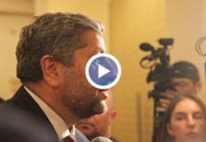 И ние и гражданите виждаме какво става когато властта се