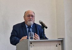 Александър Йорданов се изказа остро на стената си във фейсбук