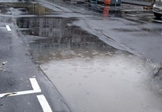 Да ни е честит новият паркинг Явно новият асфалт върви