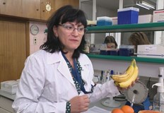 Това става единствено в лаборатория като процесът е доста дълъг