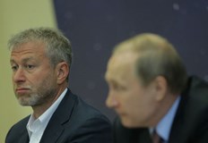 Десет компании от компаниите на милиардера са били реорганизирани набързо