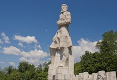 Организиран е митинг поклонение пред мемориалния комплекс Христо Ботев След леденото мъжко