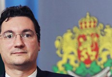 Тактиката на коалицията е построена на три защитни тези посочи