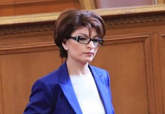 Връщайте мандата и не губете времето на България Никой вече