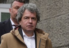 Зам председателят на Има такъв народ пускаше саркастични и жлъчни туитове