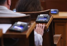 Засега правителство на малцинството изглежда невъзможноПърви работен ден на депутатите