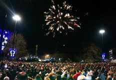 Минути преди полунощ на видеостена прозвуча и новогодишното слово на