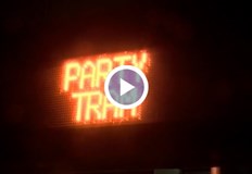 С музика и танци срещу вандализмаТрамвай от последно поколение се