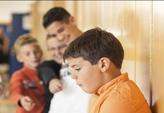 Има много фрапиращи случаи – ученици които се държат арогантно