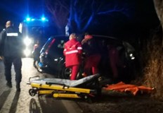 Други шест души са ранениТежка катастрофа е станала тази вечер