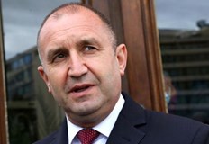 Румен Радев остро осъжда системните нарушения на правата на българите