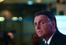 Недоволни от изборните резултати щурмуваха парламента президентския дворец и сградата