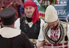 Забавни моменти от фестивала Сурва в ПерникПубликуваме няколко сурвакарски бисери