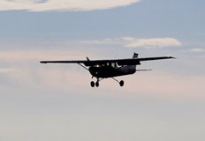 Наркотичните вещества са извърлени от малък самолет Чесна Трима български граждани
