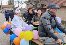 В село Семерджиево бабите се повеселиха както подобава за празника