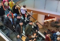 Същият мол бе евакуиран още два пъти в рамките на