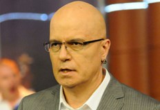 Преди минути Слави Трифонов представи на Фейсбук страницата си интересно